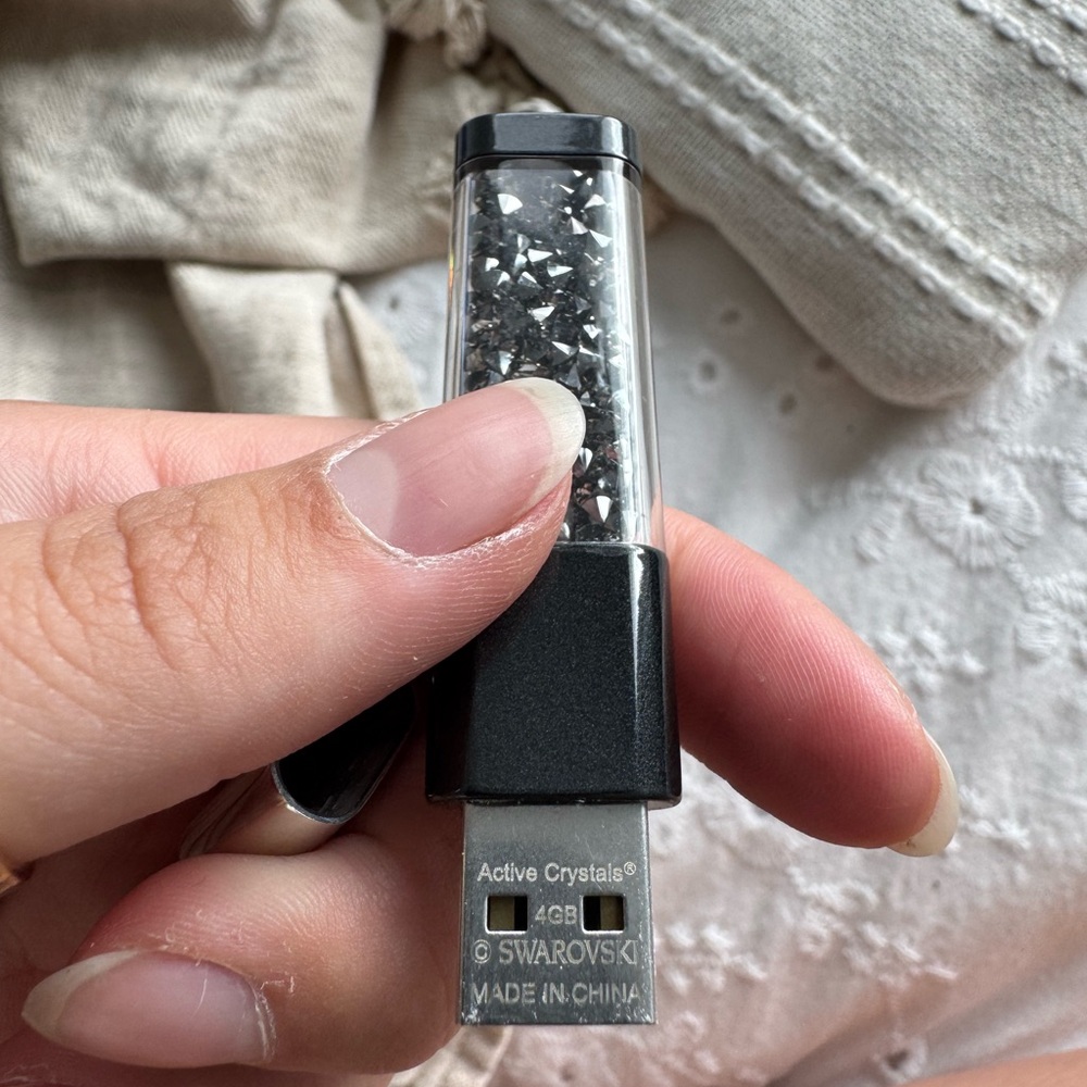 Swarovski Crystal USB Drive 4GB
